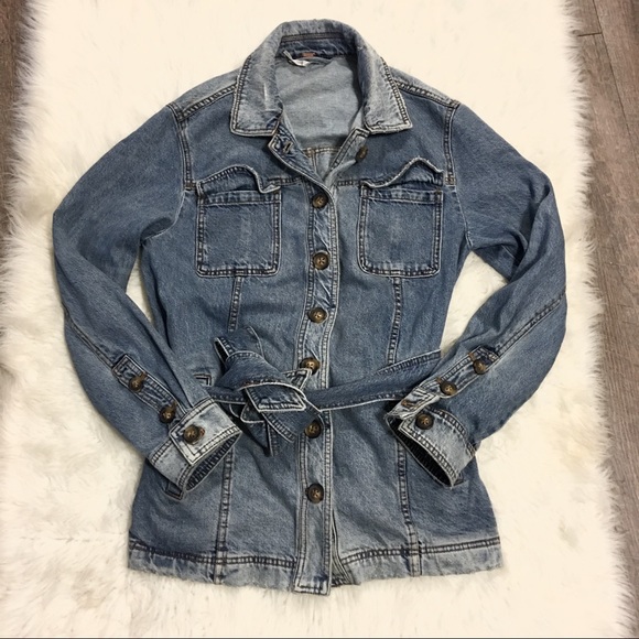 Free People Jackets & Blazers - Free People Size Small Denim Shirt Jacket